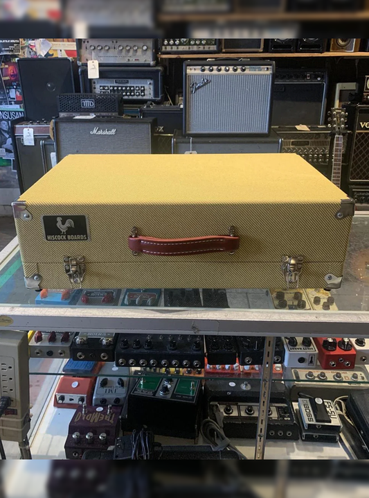 Hiscock Magpie Pedal Board with Case