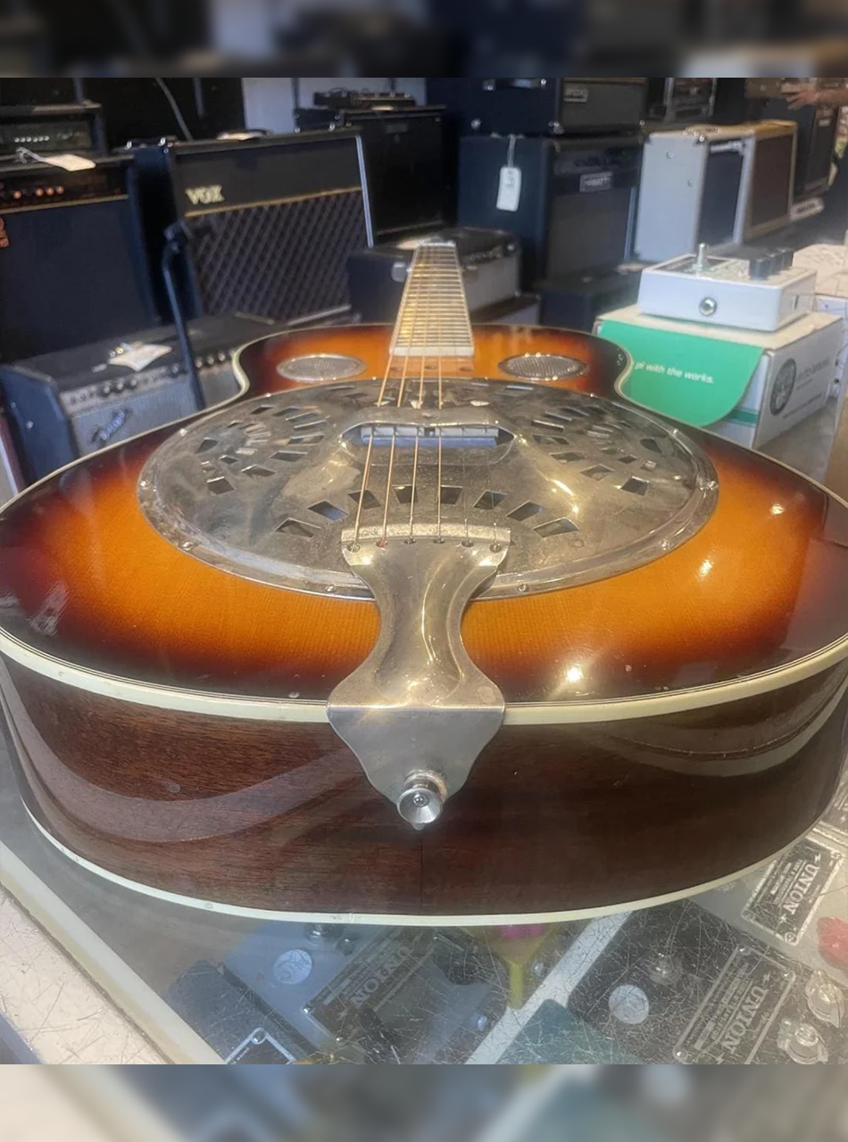 MIK Regal Dobro