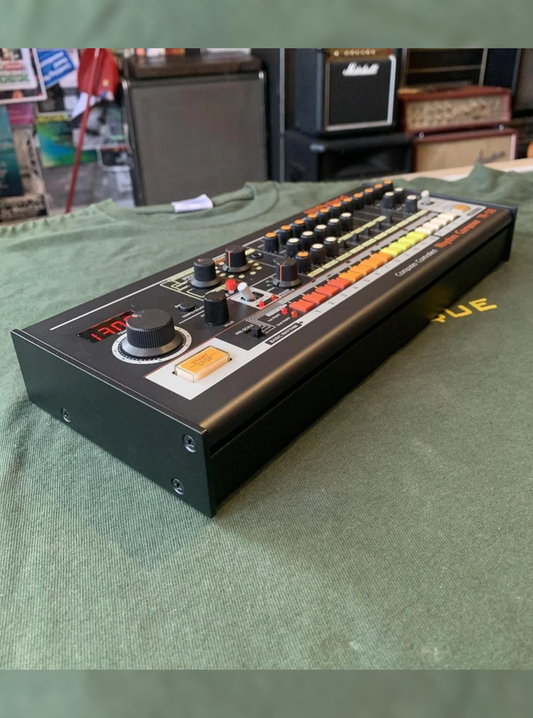 Roland TR-08