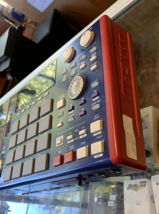Akai MPC 1000