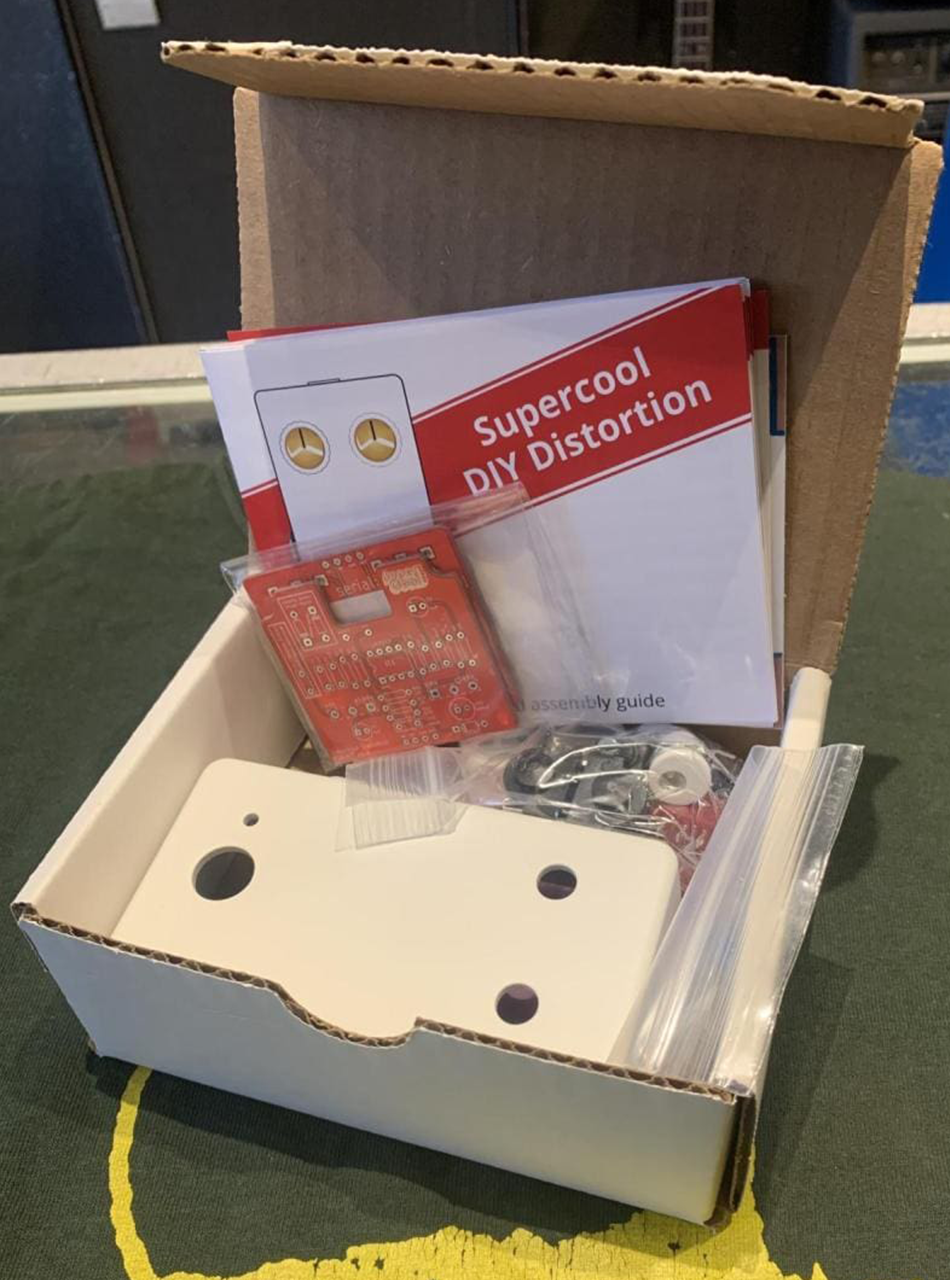 Super Cool DIY Distortion Kit
