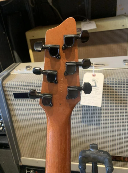 Godin A6