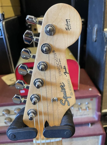 Squier SST-33R Silver Series Stratocaster