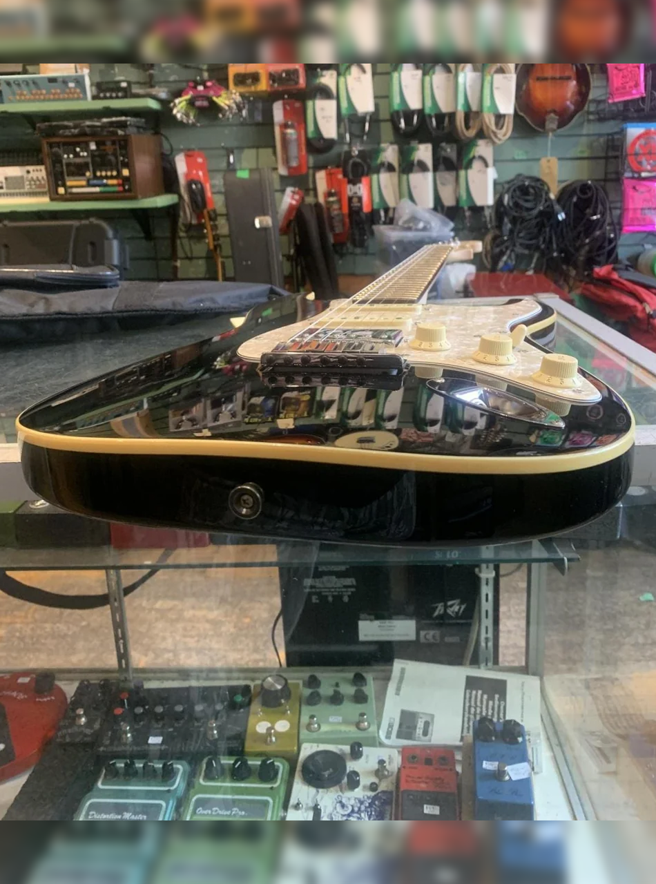 2019 Fender Modern Stratocaster HSS