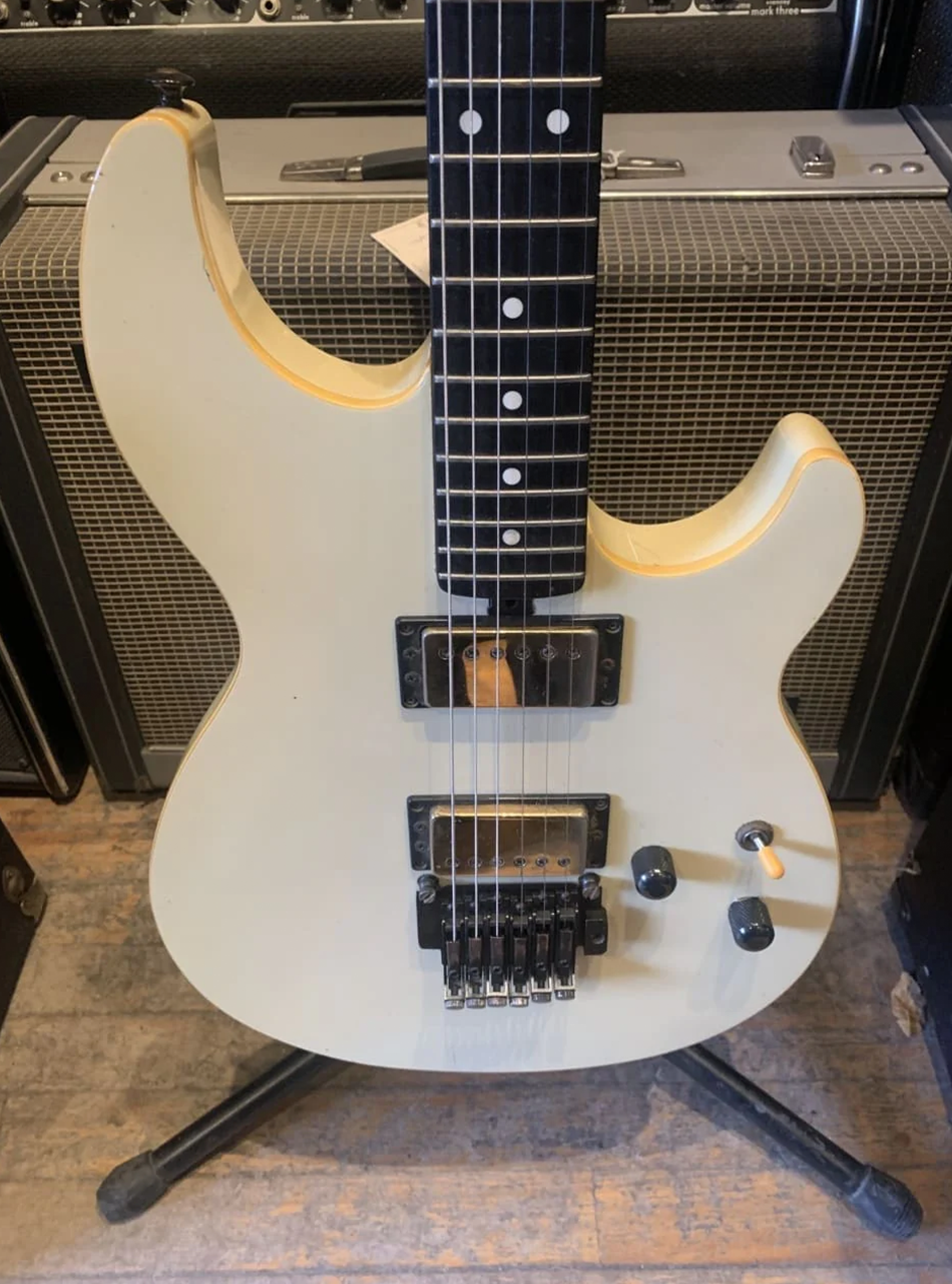 Yamaha SE700HE