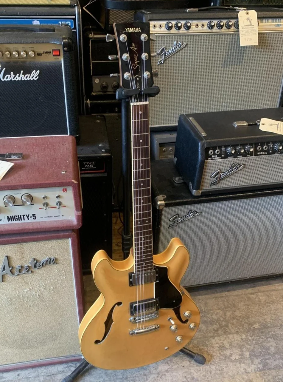 1977 Yamaha SA-700