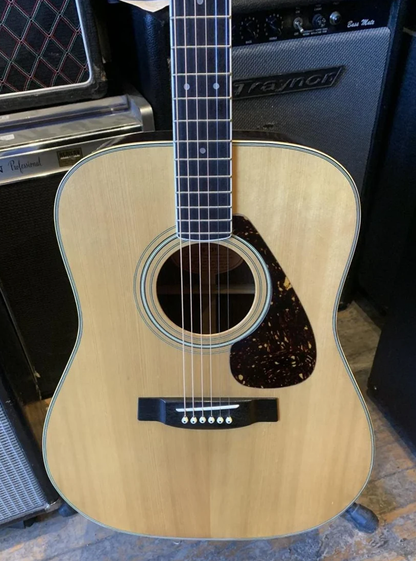 Yamaha FG-152