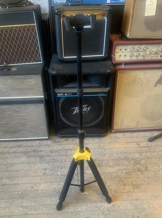 Hercules Locking Stand