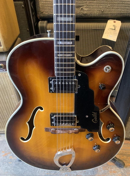 1976 Guild X-175