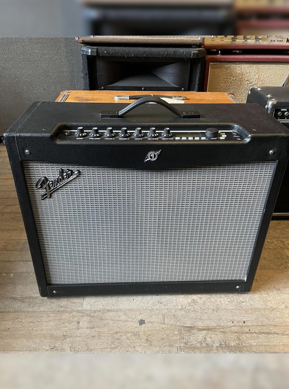 Fender Mustang IV v2