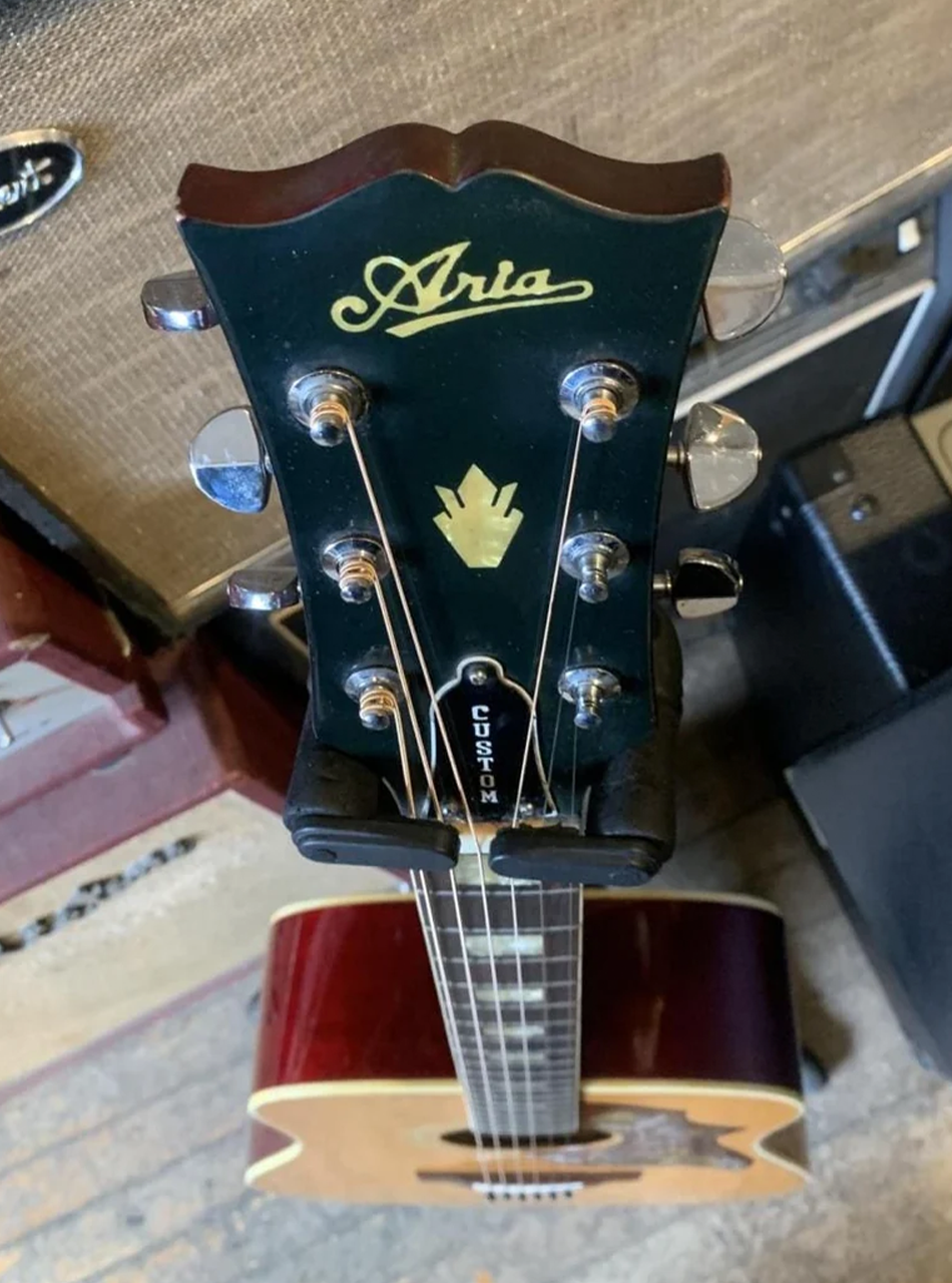 Aria WH30 Hummingbird
