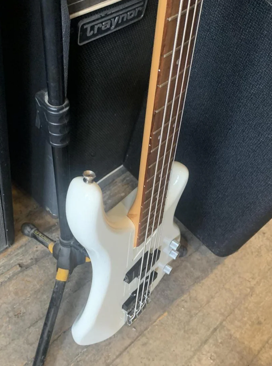 Fernandes FRB-45