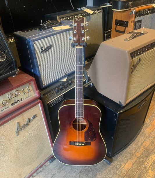 Fender F-240A