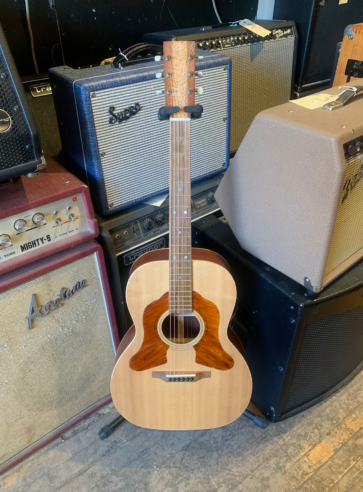 Ken Sommers Handbuilt Acoustic