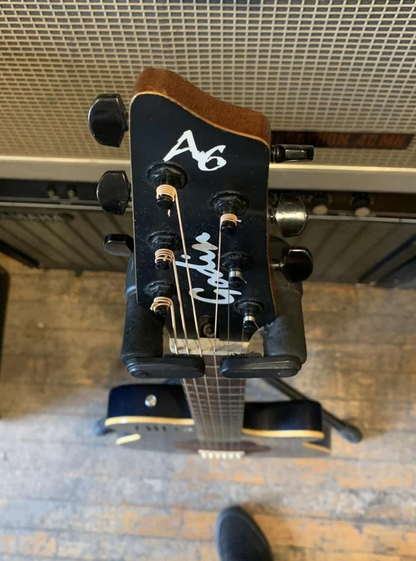Godin A6