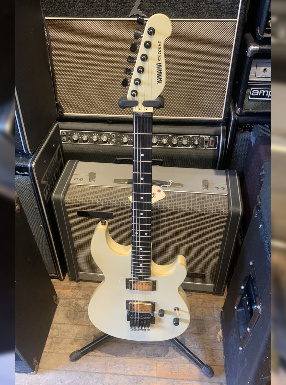 Yamaha SE700HE