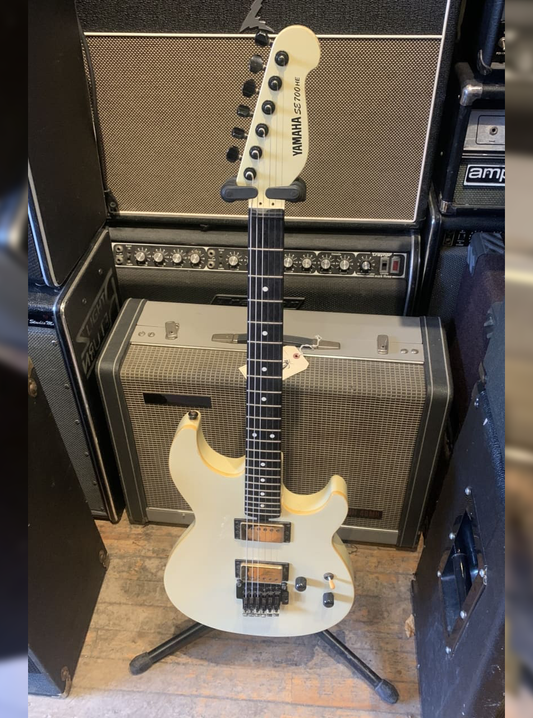 Yamaha SE700HE