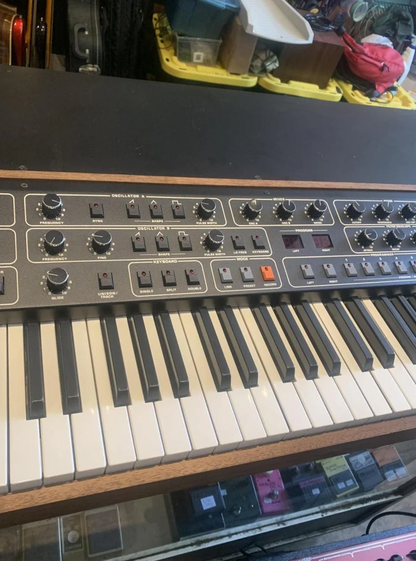 Sequential Prophet T8