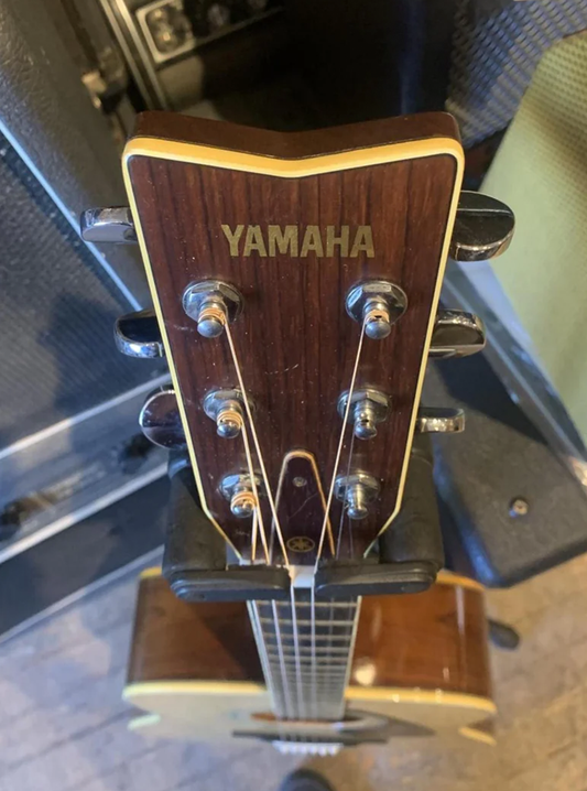 Yamaha FG-401