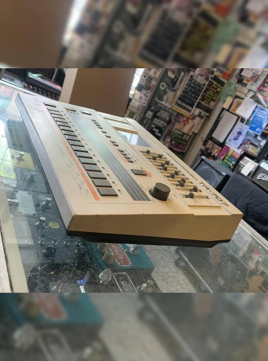 Roland TR-707