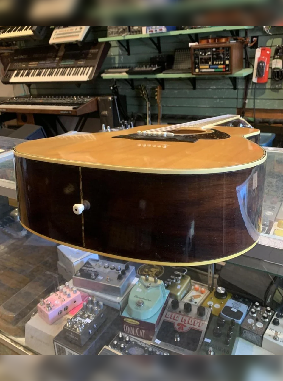 Yamaha FG-152