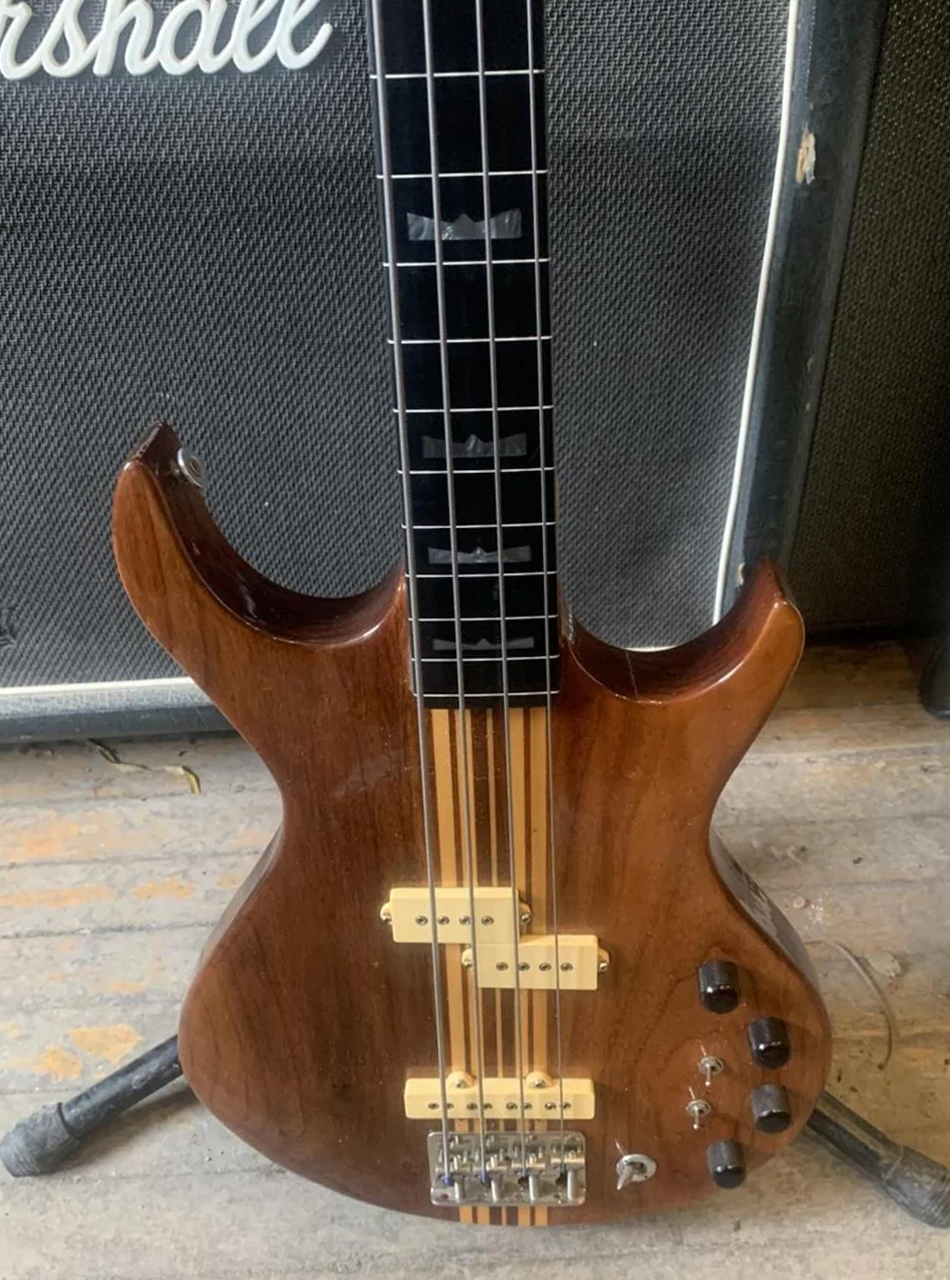1979 Kramer DMZ 2000 Fretless