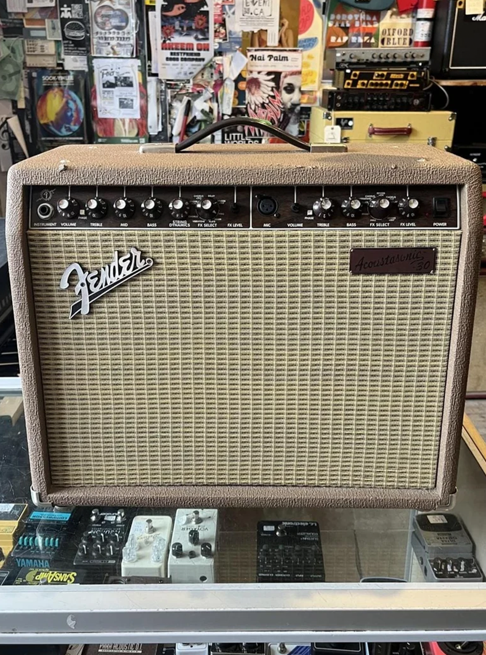 Fender Acoustasonic 30