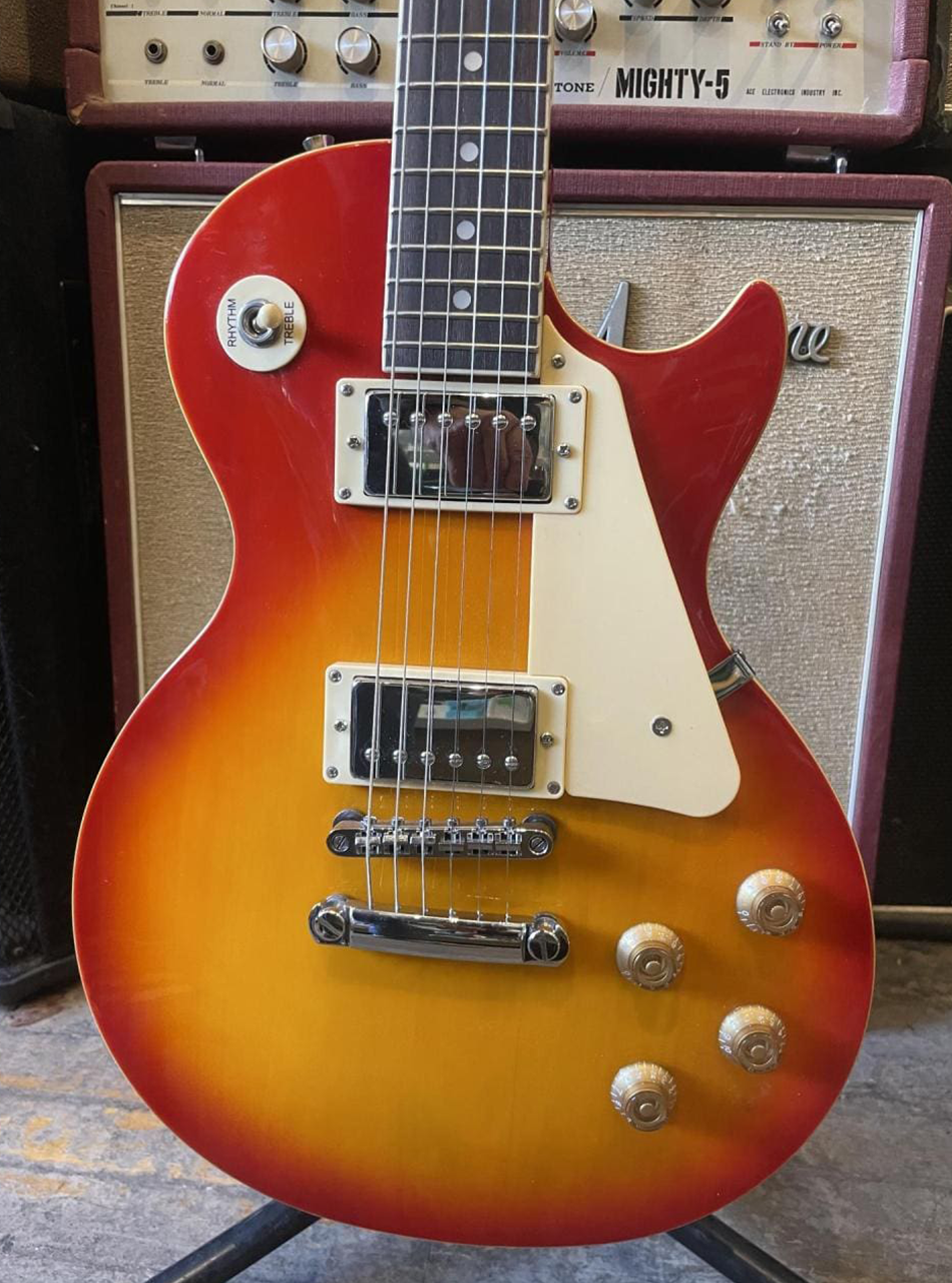 Maestro by Gibson Les Paul